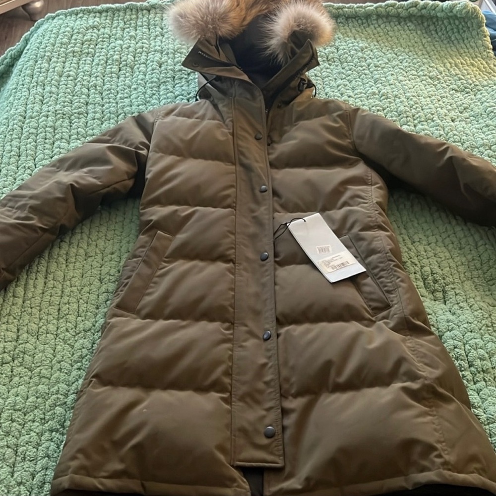 Canada goose parka jacket - Picture 3 of 6